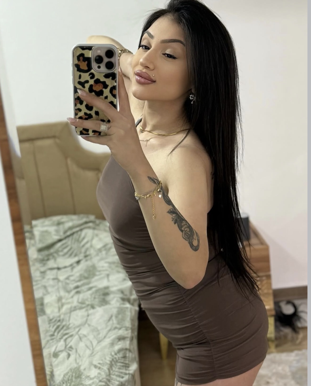 Çilesiz Şaşırtıcı Bayan Bayan Escort İkbal