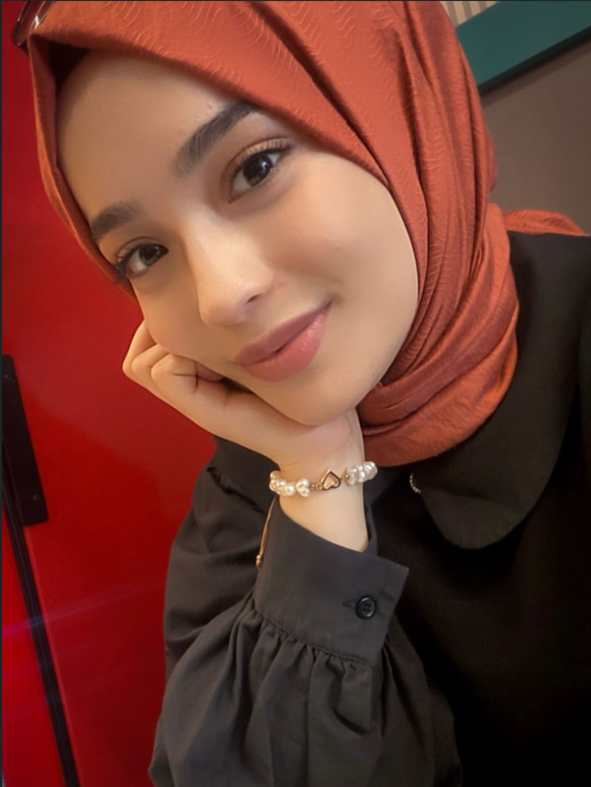 Kavacık Sevgi Dolu Bayan Escort Odalya